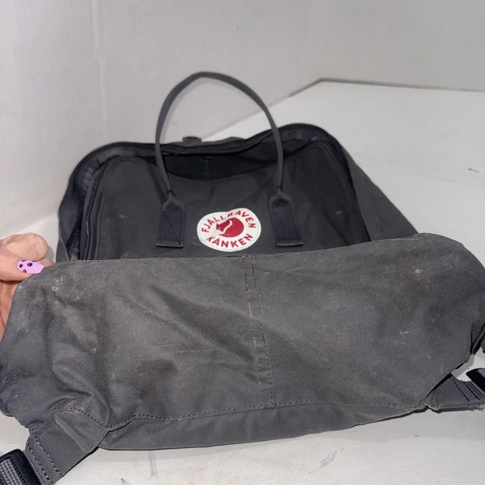 Fjallraven Kanken Classic Backpack Black Grey 23510 Travel School Bag Day Pack